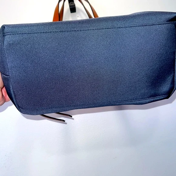 🆕DOONEY & BOURKE Shopper TOTE-Cloth w/Leather Handles-Key clasp inside - Picture 3 of 12